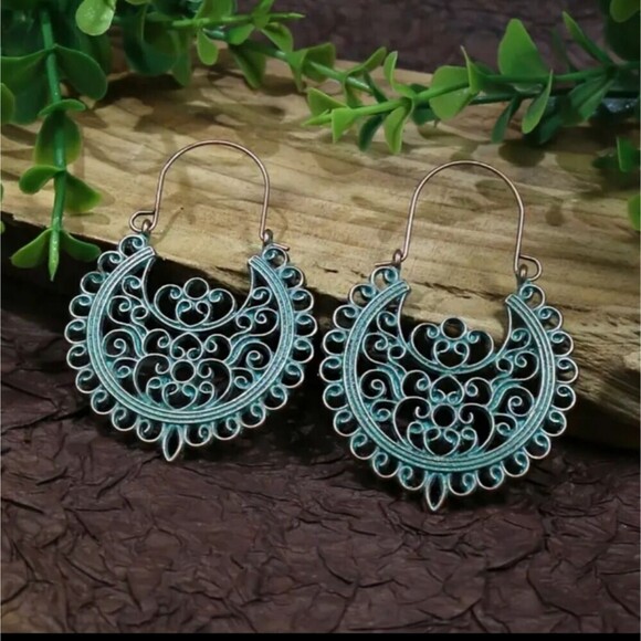 BRONZE turquoise boho engraved earrings bundle hammered stencil - Picture 3 of 5